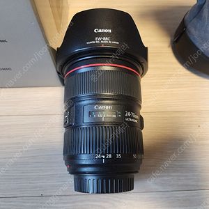 캐논 정품 24-70mm f2.8 L ii 신계륵 , 100mm f2.8 L macro is 백마엘 , 10-18mm is stm 광각 렌즈 판매합니다.