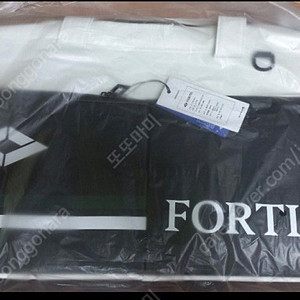 배드민턴 3단 FORTIS 가방 새상품 입니다.