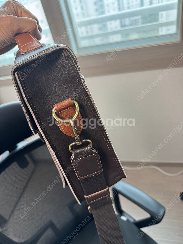 (가격인하)로터프 가죽 사첼백 숄더백 판매합니다.--1