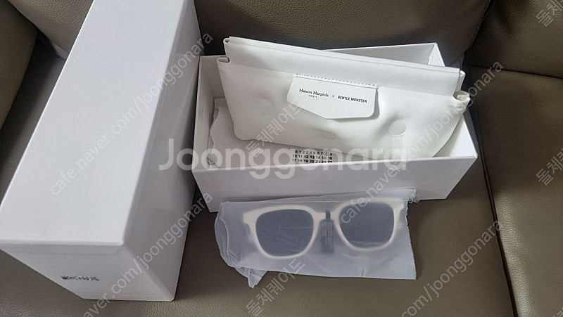 젠틀몬스터 × 마르지엘라 콜라보 MM007 화이트 썬글...--0