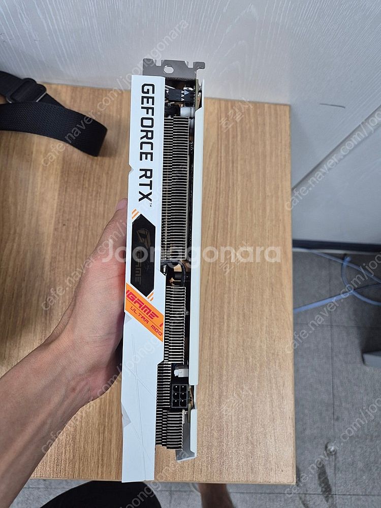 컬러풀 RTX3050 8GB I game 화이트 그래픽...--3
