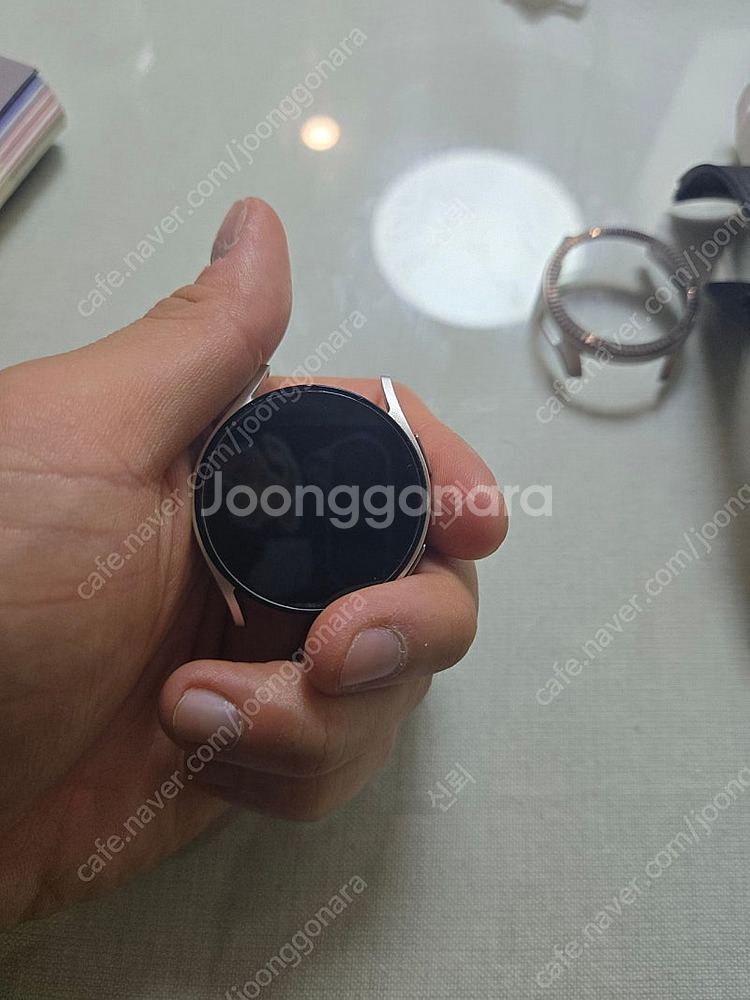 갤럭시워치6 40mm LTE 팝니다.(삼성정품 스트랩--5