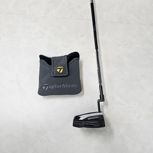 테일러메이드 스파이더 투어x 34인치 퍼터팝니다.