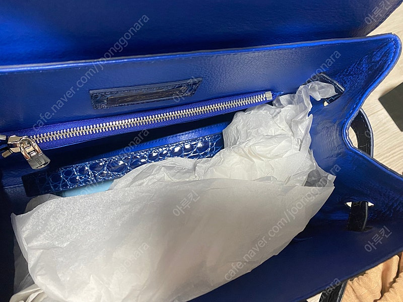 호미가 악어백 팝니다. 이미지