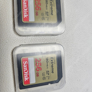샌디스크sd카드 메모리카드 extreme 180mb 256gb 팝니다 2개