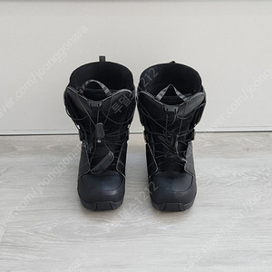 살로몬 보드 부츠 팝니다. (260mm)