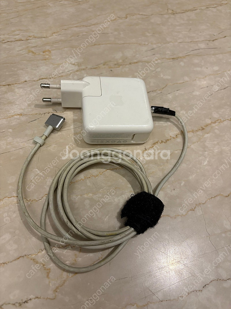 맥북에어 i5 A1466 4G+256G--6