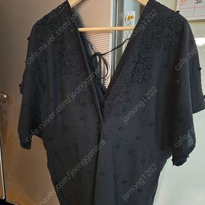 블랙펀칭자수원피스