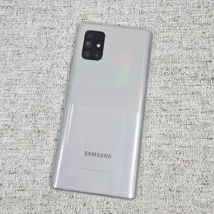 A716 ] 갤럭시 퀀텀 실버 128기가 6.5만 판매합니다, 가성비 고스펙8램