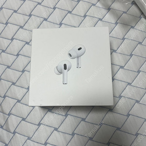 애플 박스, 정품 라이트닝, usb-c 케이블 새 거 팔아요.