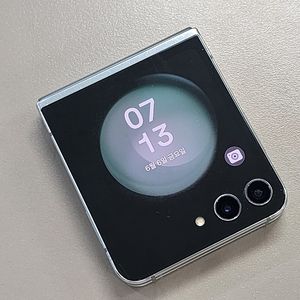 갤럭시 Z플립5 민트 대용량 512기가 파손없는 가성비폰 18만에판매해요