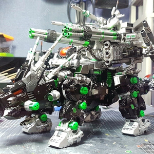 코토부키야 HMM 조이드 ZOIDS 다크혼 더블 빔 개틀링