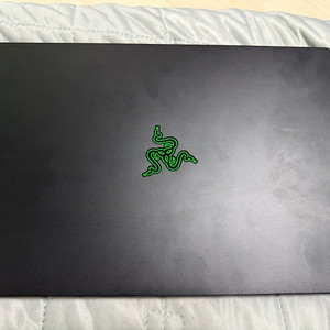 RAZER4090노트북팜니다