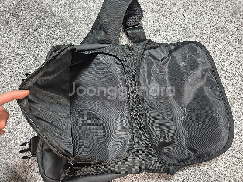 몬스터리퍼블릭 메신저백--6