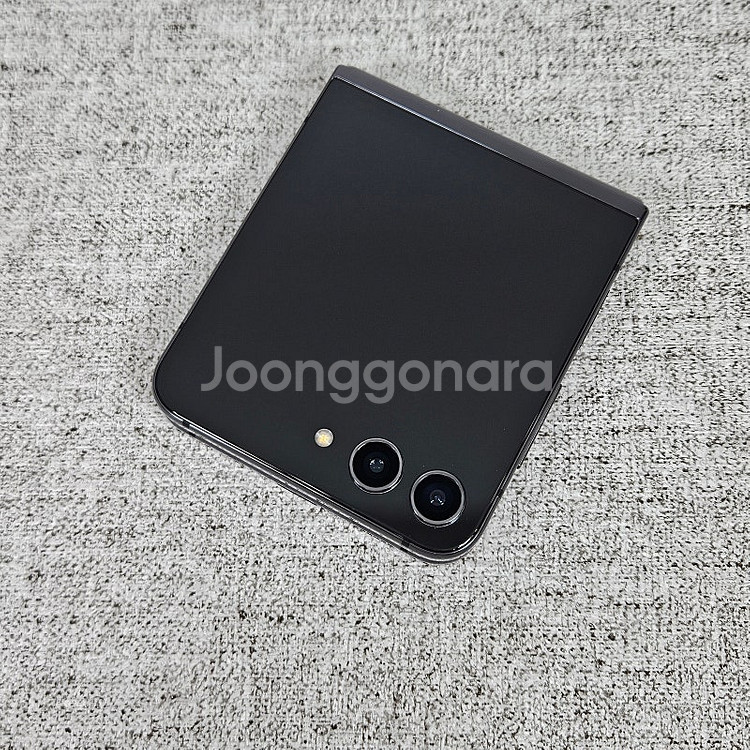 F731 ] 갤럭시 Z플립5 블랙 256기가 22만 판...--0