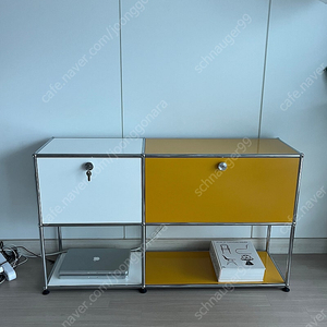 USM Haller 화이트/옐로우, 열쇠옵션(정품인증서 포함)