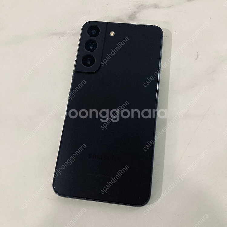 갤럭시 S22 블랙 256기가 무잔상 매우깔끔한기기 23만원 판매합니다!--1