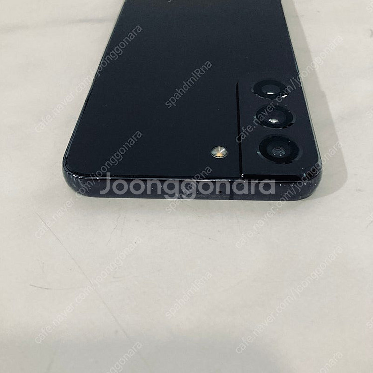갤럭시 S22 블랙 256기가 무잔상 매우깔끔한기기 23만원 판매합니다!--3