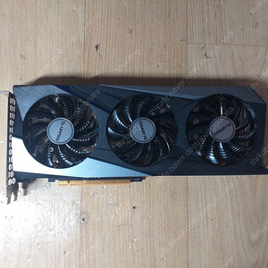 기가바이트 RX6500XT 4G/MSI GTX1070TI 8G입니다