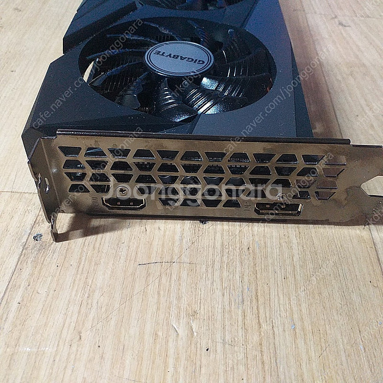 기가바이트 RX6500XT 4G/MSI GTX1070T...--1