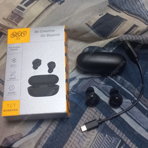 QCY T17 블루투스 무선 이어폰 거의 새상품 10,500원 (배송비 포함)