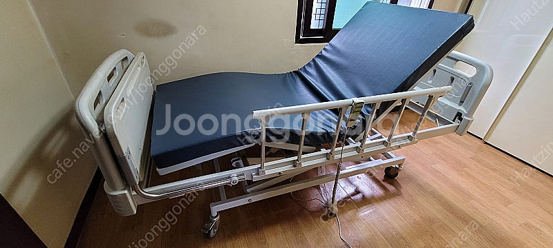 수직상승형 환자용침대 병원침대 전동3단 의료침대--2