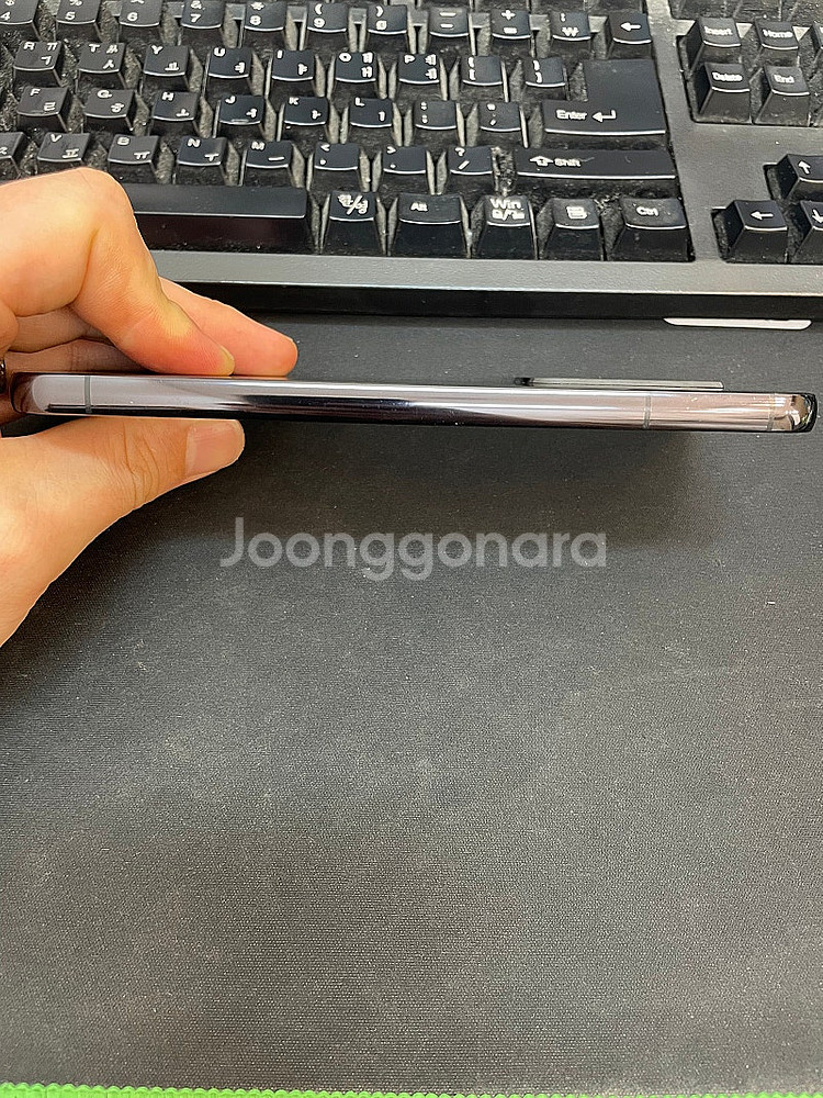 갤럭시S22플러스 블랙 256GB 무잔상 상태좋은 중고...--6