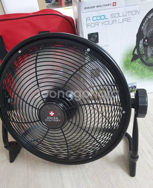 스위스 와일드스톰 무선 선풍기 방수기능 캠핑선풍기 사고...--0