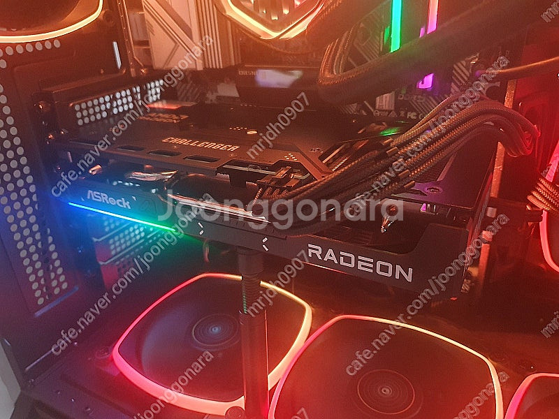 ASRock 라데온 RX 9060 XT CHALLENG...--0