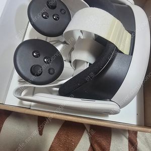 메타퀘스트3 128GB 팝니다