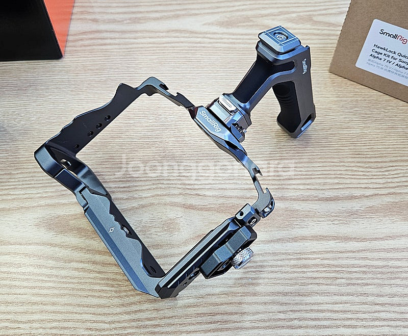 SONY 소니 a7 Ⅳ 카메라 케이지 배터리 일괄 판매...--7