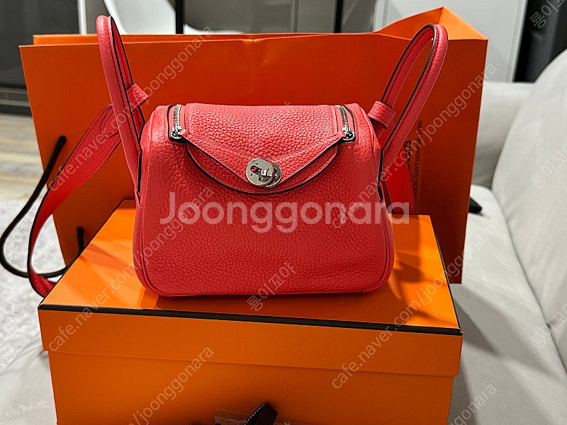 정품 에르메스 미니린디 로즈텍사스 860만원--0