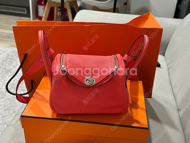 정품 에르메스 미니린디 로즈텍사스 860만원--1