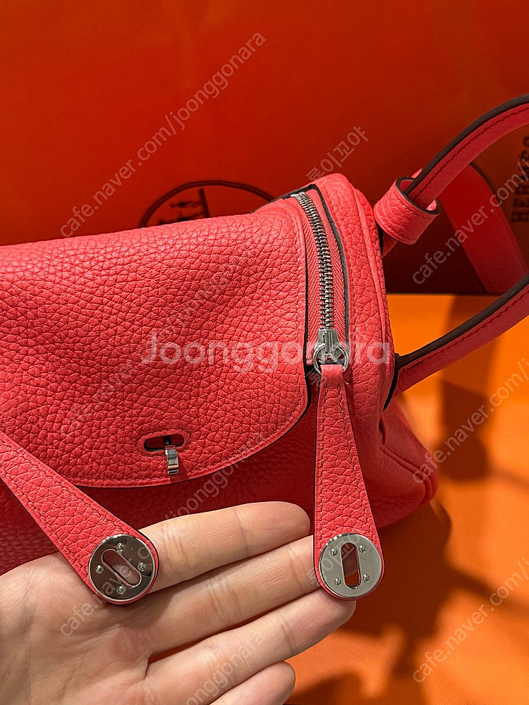 정품 에르메스 미니린디 로즈텍사스 860만원--4