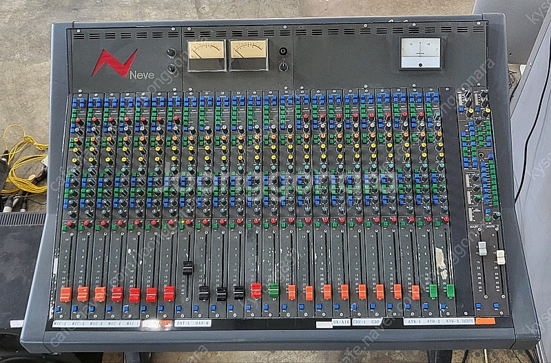 NEVE 44 SERIES 아날로그 믹서--1
