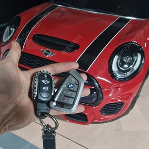 MINI 미니쿠페, 미니쿠퍼, 해치백, 클럽맨, 컨트리맨 1세대, 2세대, 3세대 자동차키 분실시 키복사, 최신형 칼날 스마트키로 업그레이드 전환 제작