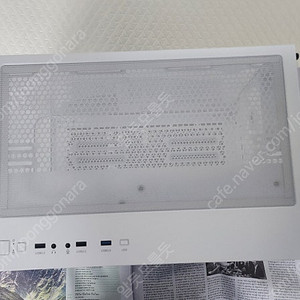 다크플래쉬 DPW90M ARGB 강화유리 화이트 미니타워 PC 본체 데스크탑 어항 케이스