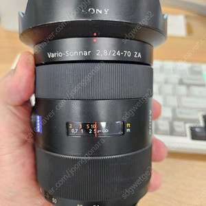 소니 sal 24-70mm f2.8 칠공자 dslr용 팝니다