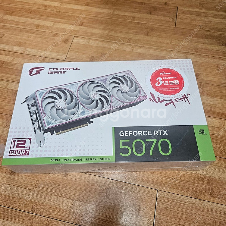 컬러풀 RTX 5070 12G 미개봉--0