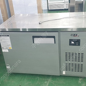 업소용냉장고 1200테이블냉동고 UDS-12FTDR-1판매 합니다