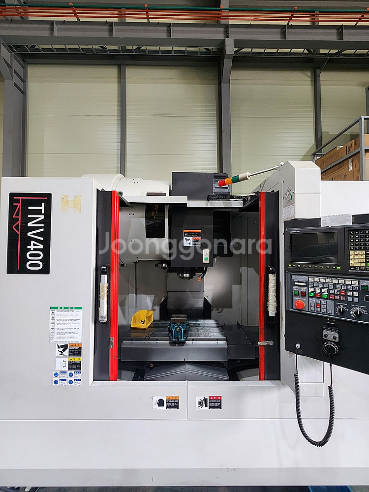 중고 MCT 스맥 4호기 수직머시닝센터 TNV 400 저렴하게 판매합니다 가격대폭인하--0