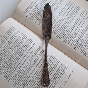 영국빈티지 실버플레이트 모노그램 버터 나이프