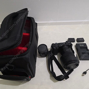 소니 A6100 카메라 (번들 렌즈, 18-105mm 렌즈(별도), 추가배터리, 가방)
