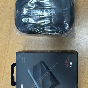 삼성 포터블 SSD T9 4TB 미개봉 새상품