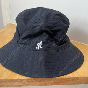 [미착용 새제품] GRAMICCI SHELL REVERSIBLE HAT CAMO X BLACK, 그라미치 쉘 리버서블 버킷햇 (블랙 X 카모) 프리 사이즈