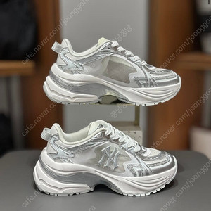 커브 러너 모노메쉬 NY (White)