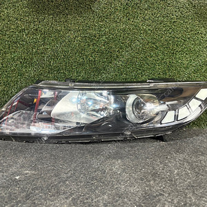 [판매] 기아 K5 중고 일반헤드라이트 램프 전조등 자동차중고부품 폐차장중고부품 수입차중고부품 판매점 구매 복원 불량 파손 수리 교체 리멘카