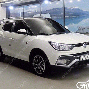 수원중고차 티볼리 에어 4WD 디젤 1.6 RX 2017 년식 흰색 중고차 할부
