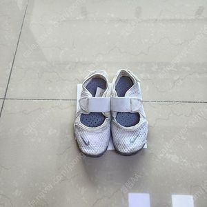 나이키키즈 에어리프트 ㅡ 택포 가격내림