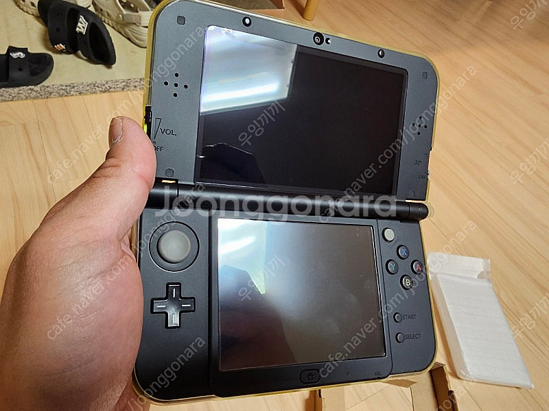 닌텐도 3DS LL 라임색상--2